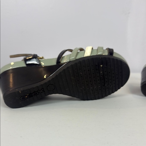 Vintage Geox Respira Roxy Black & Cream Wedge Shoes with Strappy Design 3” Heels - Picture 7 of 11